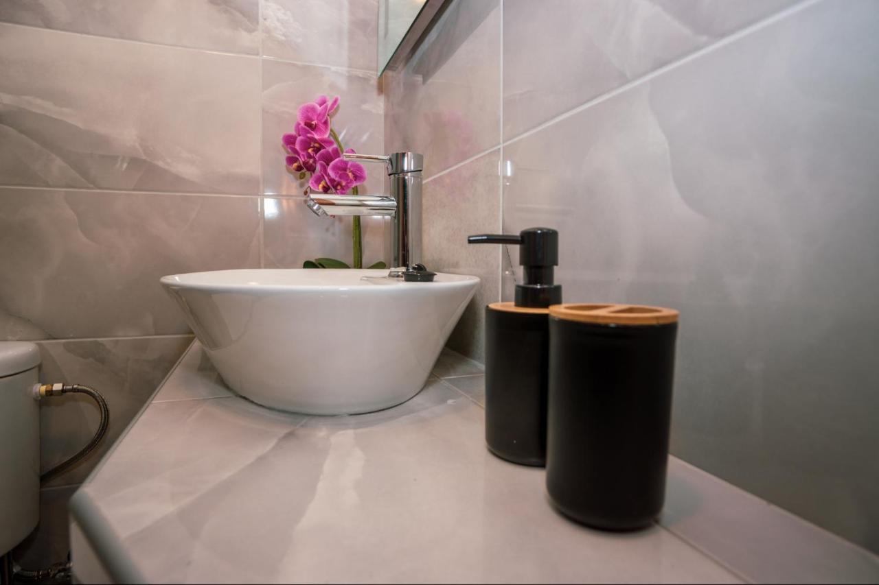 Seashell Luxury Apartment Никити Екстериор снимка